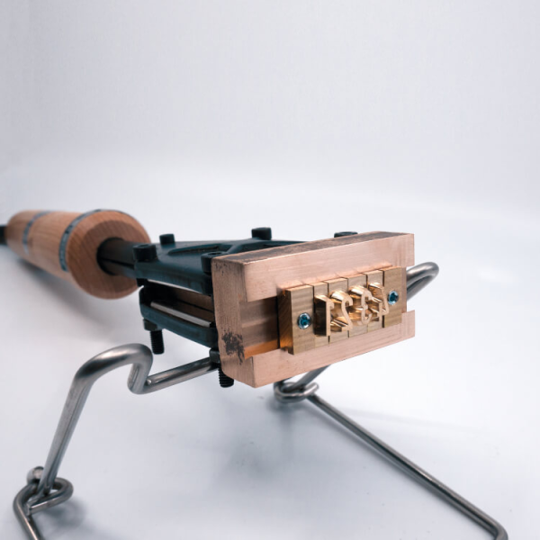 Brännstämpel för serienummer