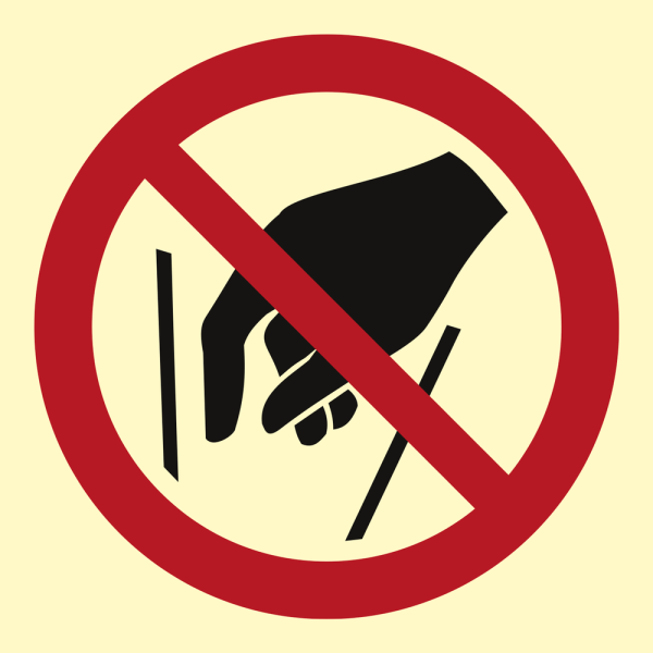 No reaching in - IMO Prohibition sign