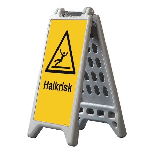 Fristående utomhusskylt Halkrisk – reflekterande plast 750 x 410 mm