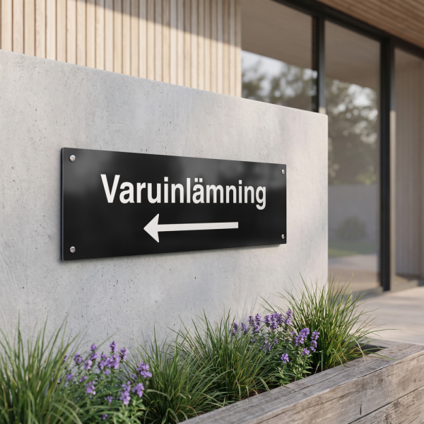 Varuinlämning - svart hänvisningsskylt med vänsterpil, 150 x 500 mm 3 mm alu-sandwich
