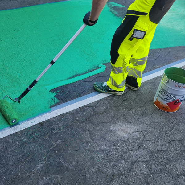 PlastiRoute RollGrip trafikgrön vägmarkeringsfärg – 16 kg inkl. härdare